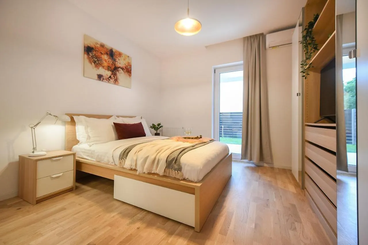 Vacation Feel - 2Br Apartment With Terrace & Private Parking In Baneasa Bukarest Rumænien